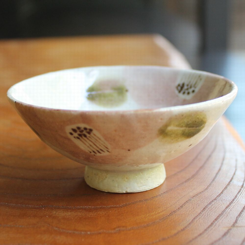 茶碗　美濃焼　蔵珍窯 楽天市場】【美濃焼】窯元蔵珍窯 朱貫入 大ご飯茶碗 普通に盛って