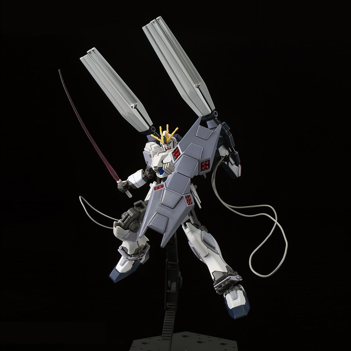 楽天市場 Hg 1 144 ガンダムベース限定 ナラティブガンダム B装備 機動戦士ガンダムuc ユニコーン ゾートロープ