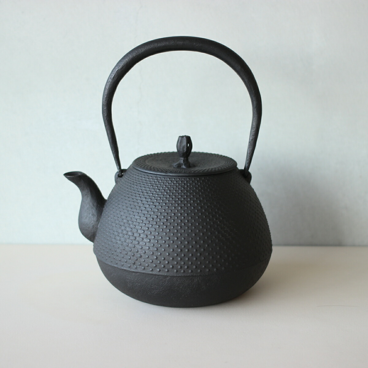 南部特製銘 算玉形 龍文様 南部鉄瓶　南部鉄器 鉄瓶 USED品 南部特製銘 10型 龍文様 南部鉄瓶 南部鉄器 鉄瓶