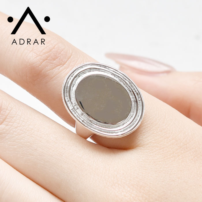 【待望の最新作】≪ADRAR≫ アドラル オーバル 楕円形 ライン デザイン シルバー リング 指輪 ネイティブジュエリー Butterfly Ring (Silver) レディース ギフト ラッピング