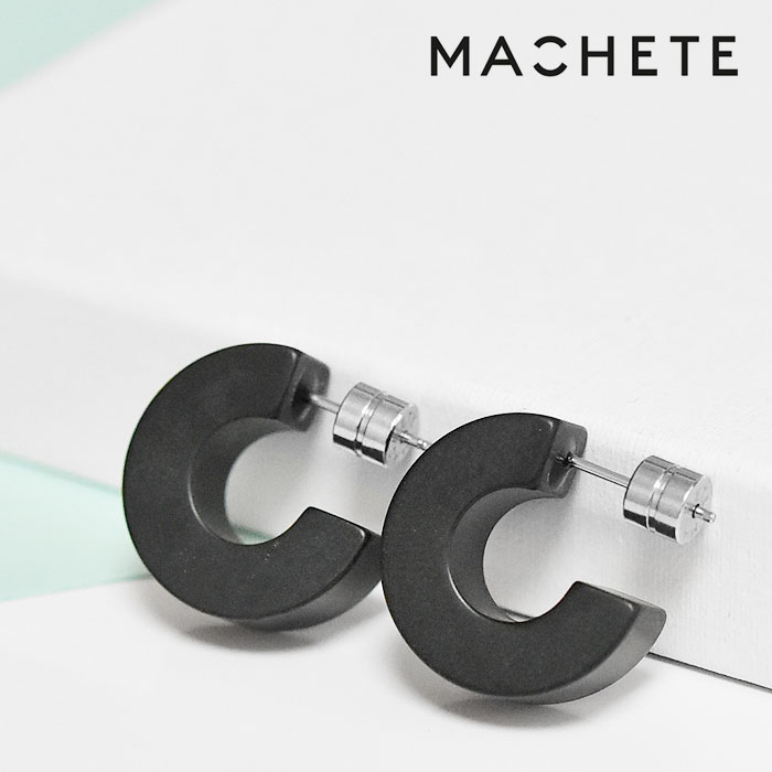 【待望の最新作】≪MACHETE≫ マシェット マット 黒 ブラック 幅広 小さめ フープ ピアス Sサイズ (Matt Black) レディース ギフト ラッピング