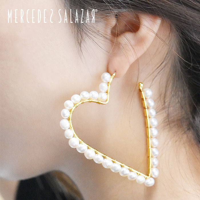 【STORY GISELe andGIRL 雑誌掲載】【待望の最新作】≪MERCEDES SALAZAR≫ メルセデス サラザール 真珠 パール 芥子 ケシパール ハート フープ ピアス Heart Pearl (Gold) レディース ギフト ラッピング|ZUTTOHOLIC