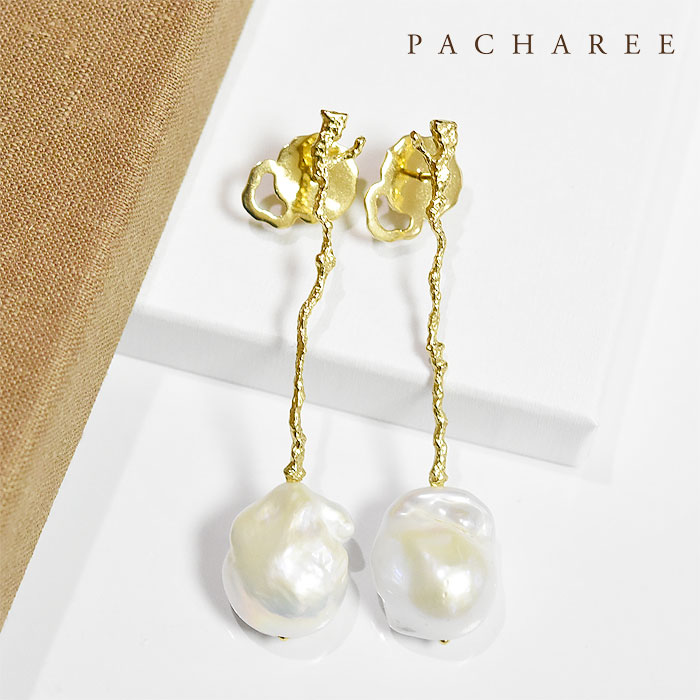 ≪PACHAREE≫ パシャリー 真珠 バロックパール 大ぶり 大きめ ボリューム ピアス 18金仕上げ Maie Pearl Earrings (Gold) レディース ギフト ラッピング