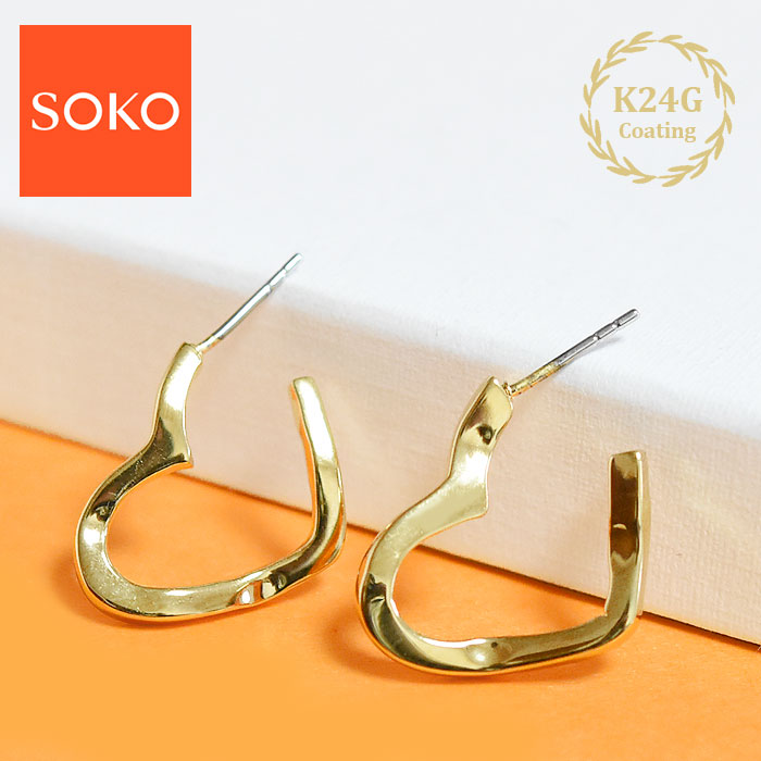 美品✨SLOBE IENA SOKO ソコハーフムーンピアス ゴールド 美品✨SLOBE IENA SOKO ソコハーフムーンピアス ゴールド - メルカリ